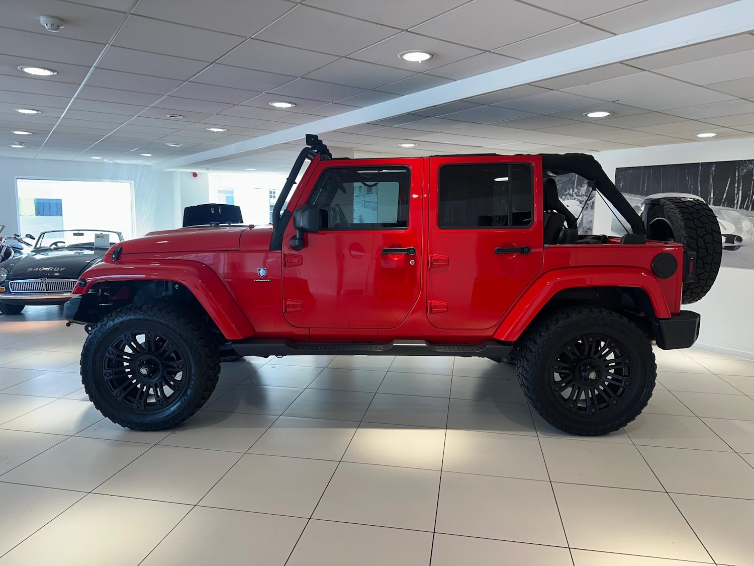 Used Jeep Wrangler 2016 for sale - 77550534: Photo 2