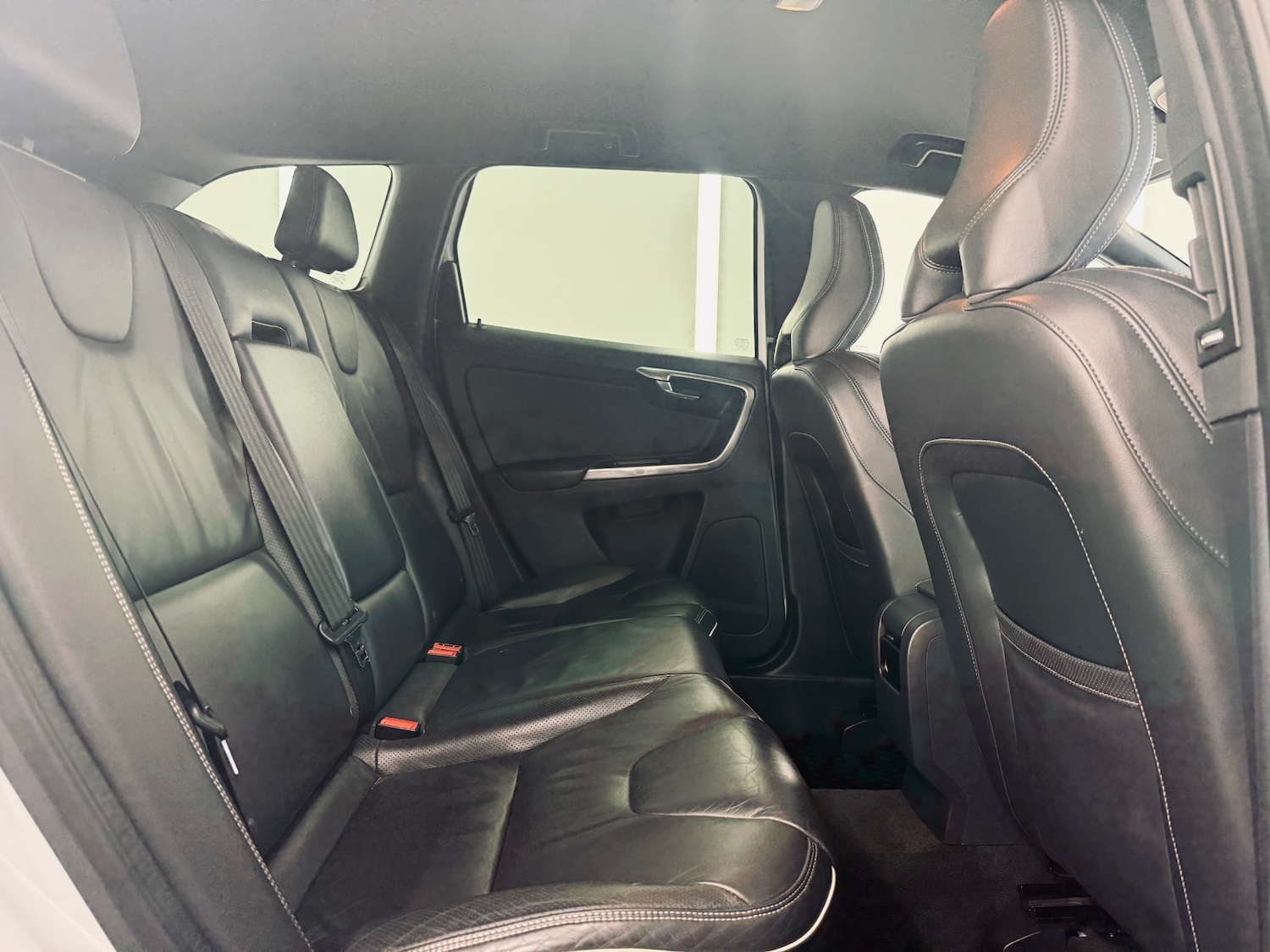 Used Volvo XC60 2015 for sale - 77189506: Photo 29