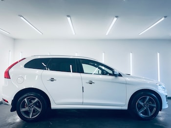Used Volvo XC60 2015 for sale - 77189506: Photo