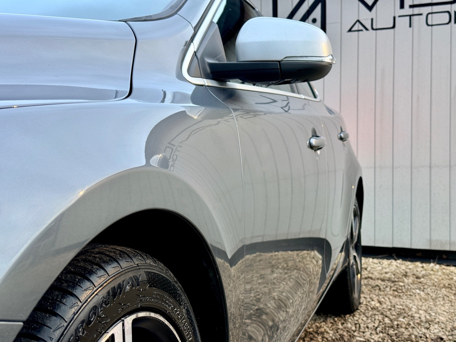 Used Volvo V40 2018 for sale - 77367070: Photo 17