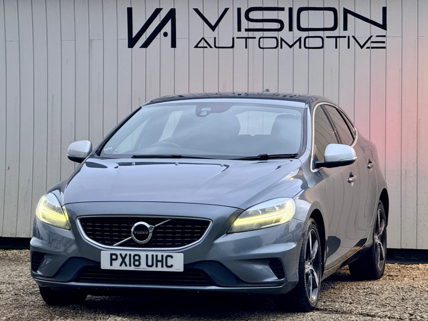 Used Volvo V40 2018 for sale - 77367070: Photo 18