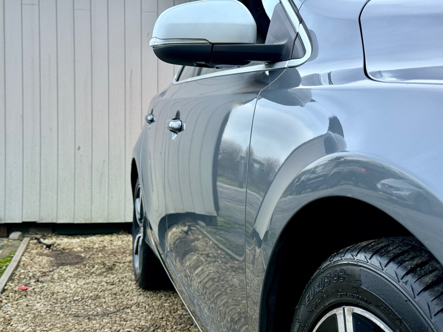 Used Volvo V40 2018 for sale - 77367070: Photo 2