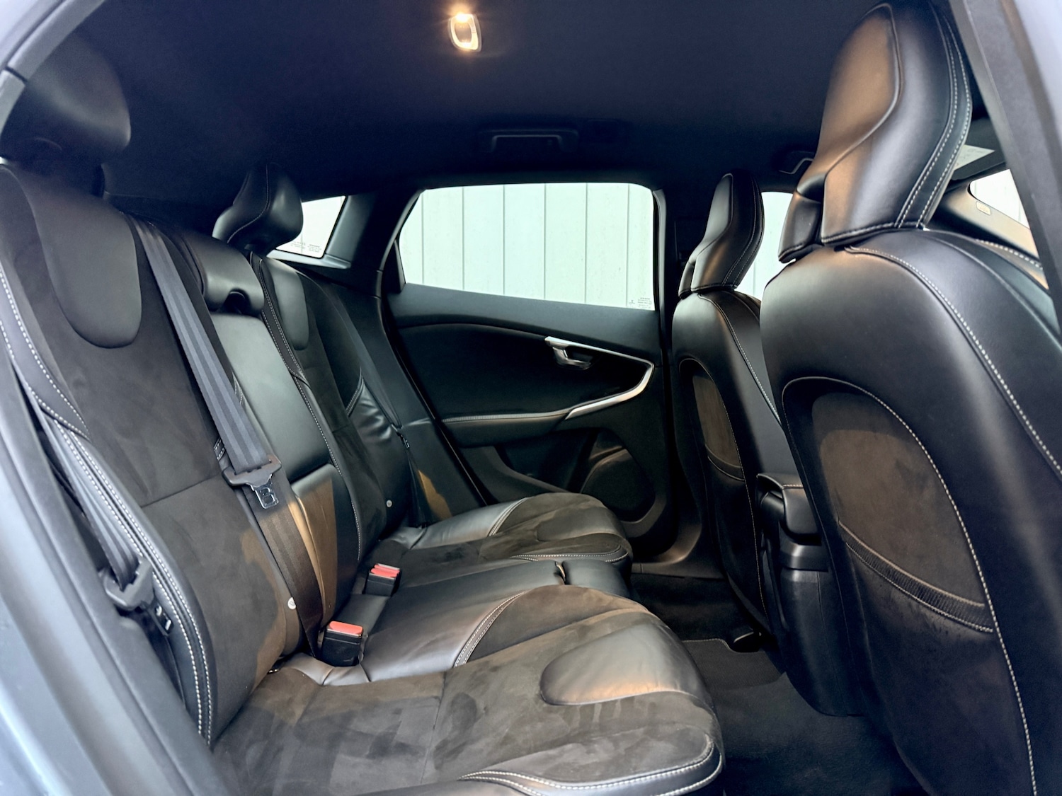 Used Volvo V40 2018 for sale - 77367070: Photo 22