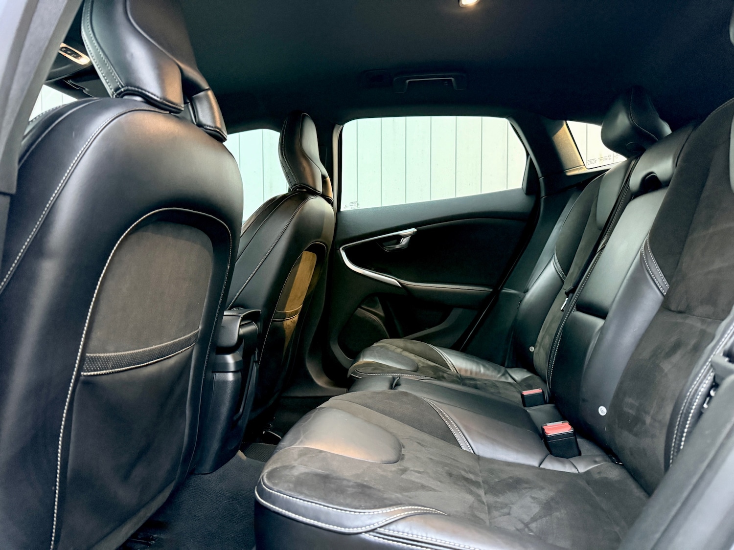 Used Volvo V40 2018 for sale - 77367070: Photo 25