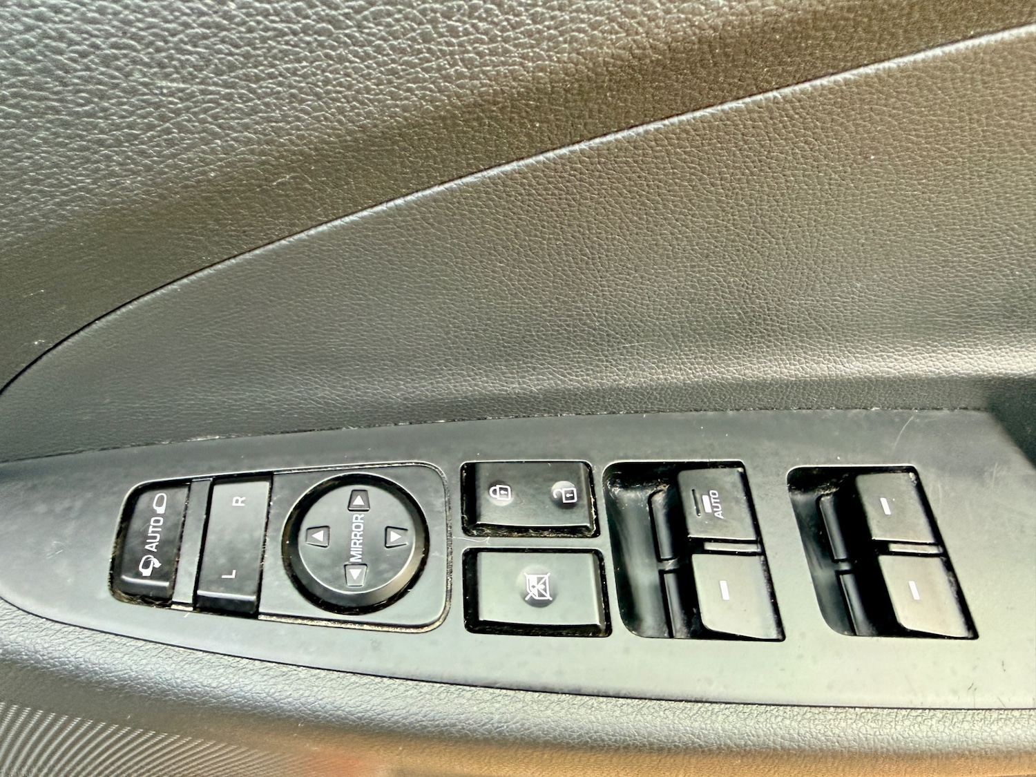 Used Hyundai TUCSON 2017 for sale - 77220475: Photo 34