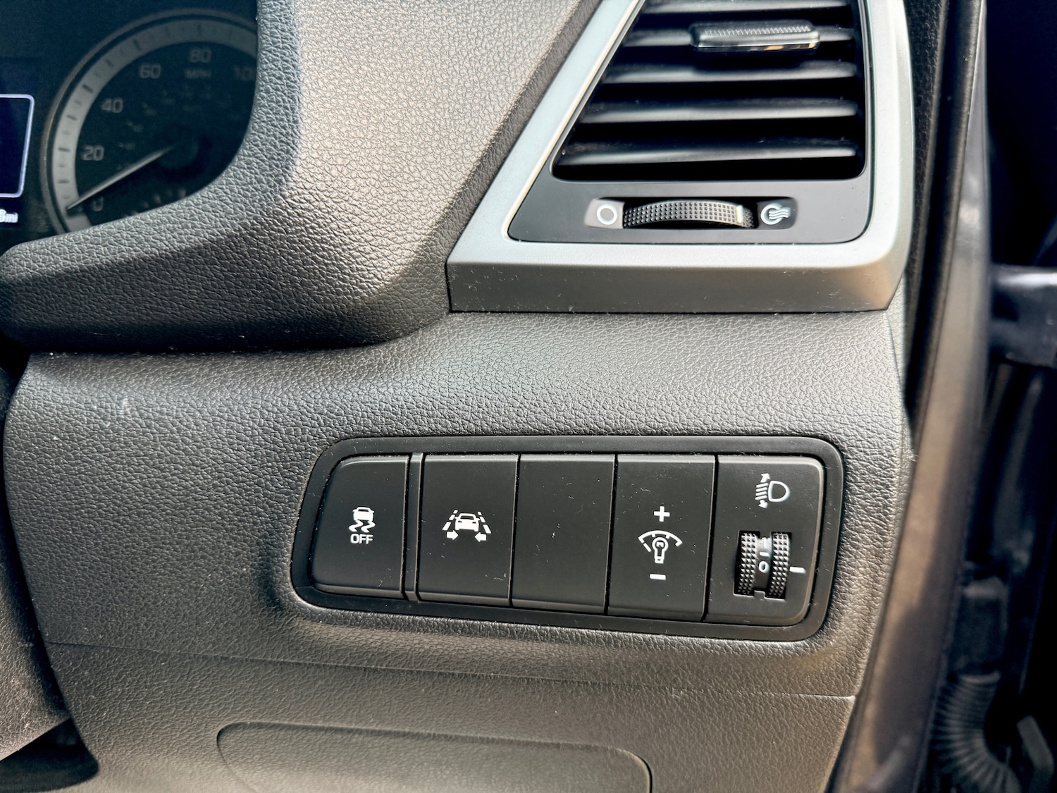 Used Hyundai TUCSON 2017 for sale - 77220475: Photo 35