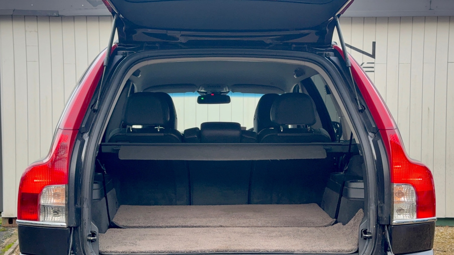 Used Volvo XC90 2011 for sale - 77210811: Photo 11