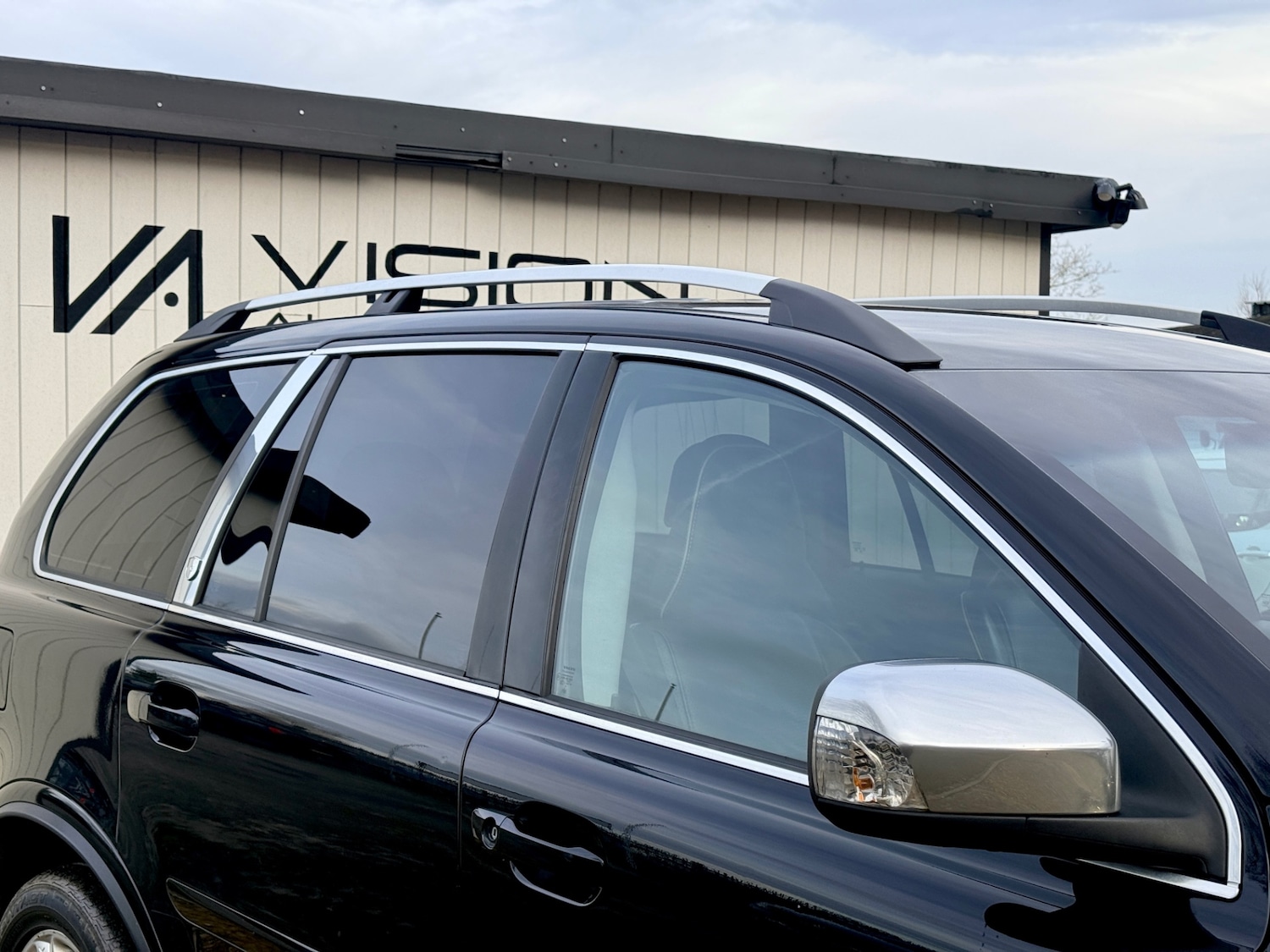 Used Volvo XC90 2011 for sale - 77210811: Photo 3