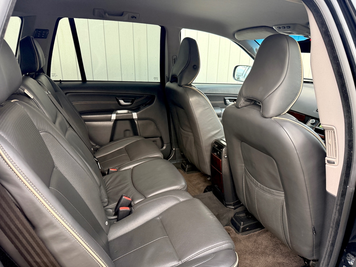 Used Volvo XC90 2011 for sale - 77210811: Photo 30