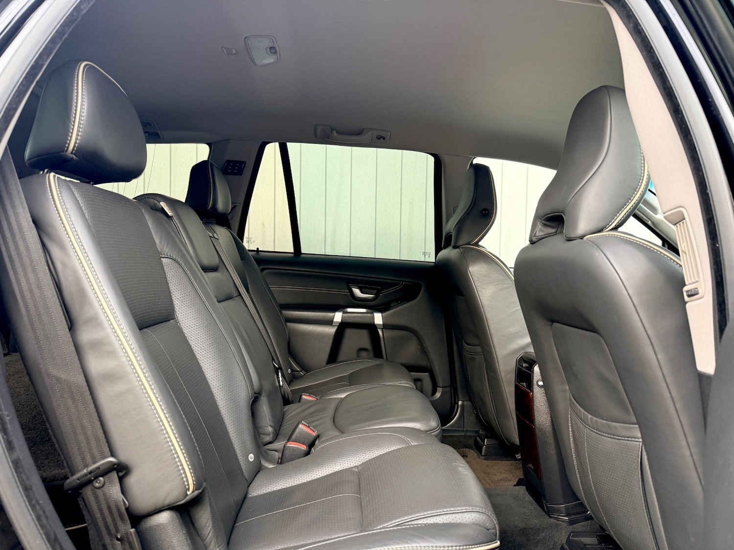 Used Volvo XC90 2011 for sale - 77210811: Photo 31