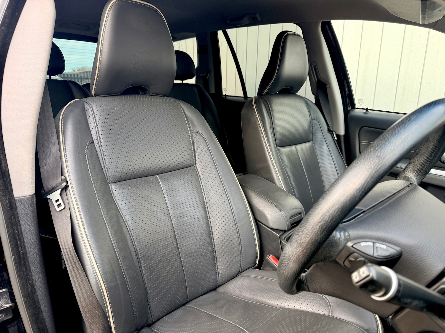 Used Volvo XC90 2011 for sale - 77210811: Photo 33