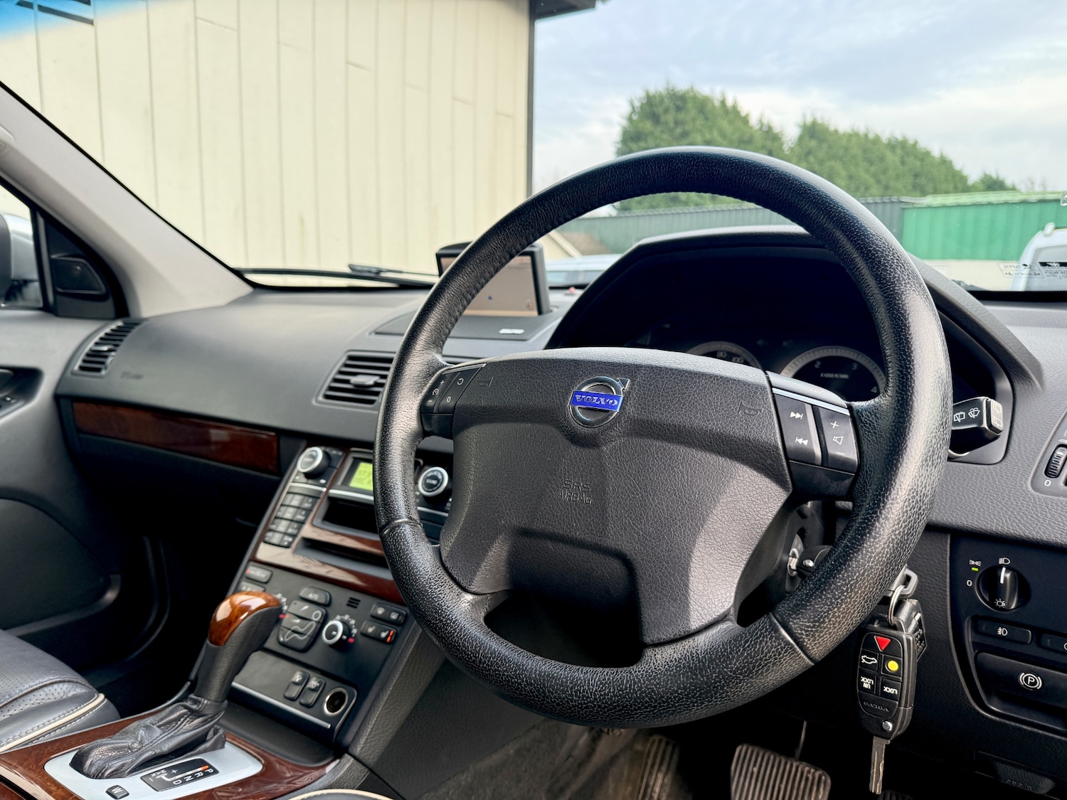 Used Volvo XC90 2011 for sale - 77210811: Photo 34