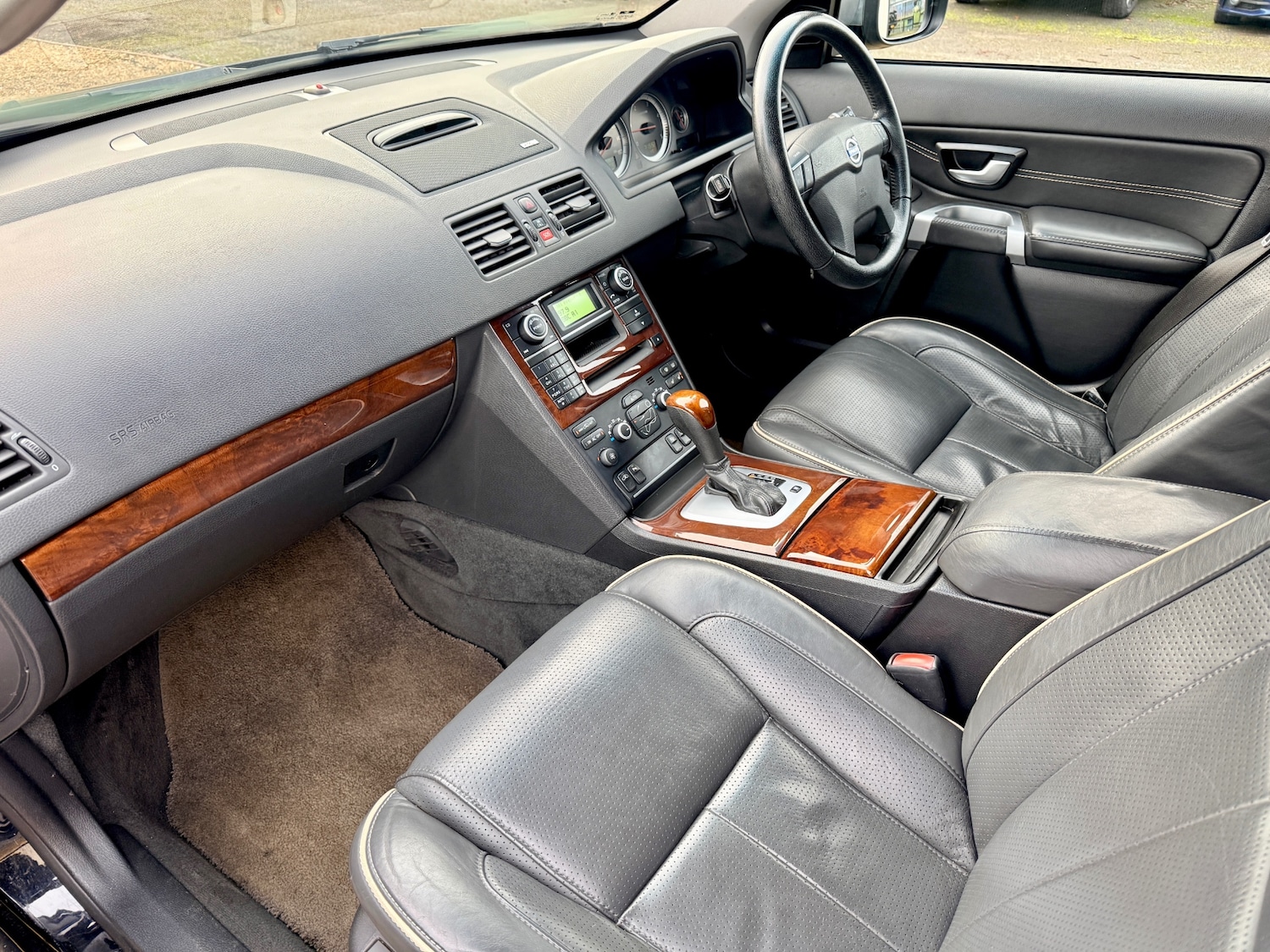 Used Volvo XC90 2011 for sale - 77210811: Photo 39