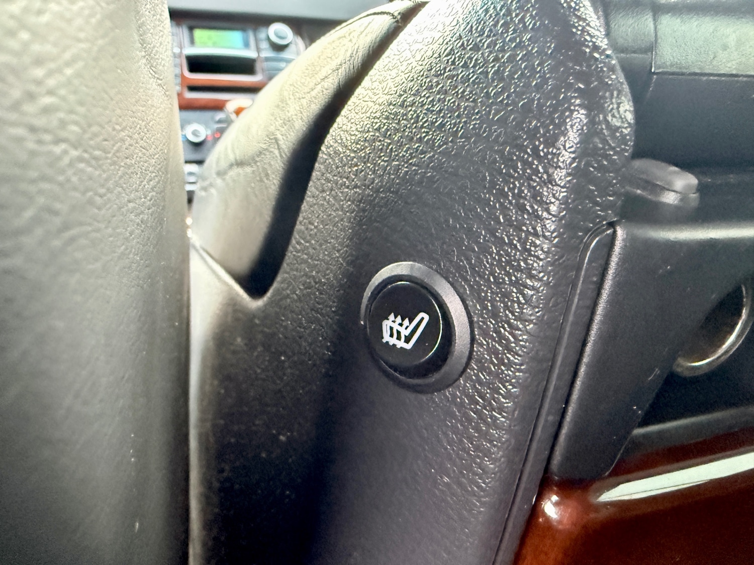 Used Volvo XC90 2011 for sale - 77210811: Photo 44