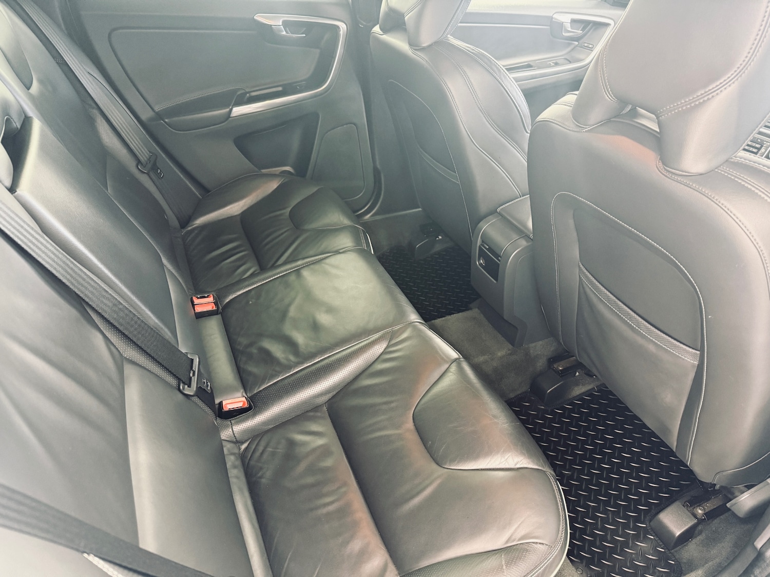 Used Volvo XC60 2015 for sale - 76663127: Photo 20