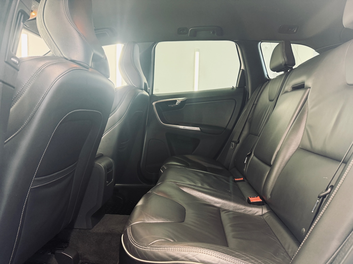 Used Volvo XC60 2015 for sale - 76663127: Photo 23