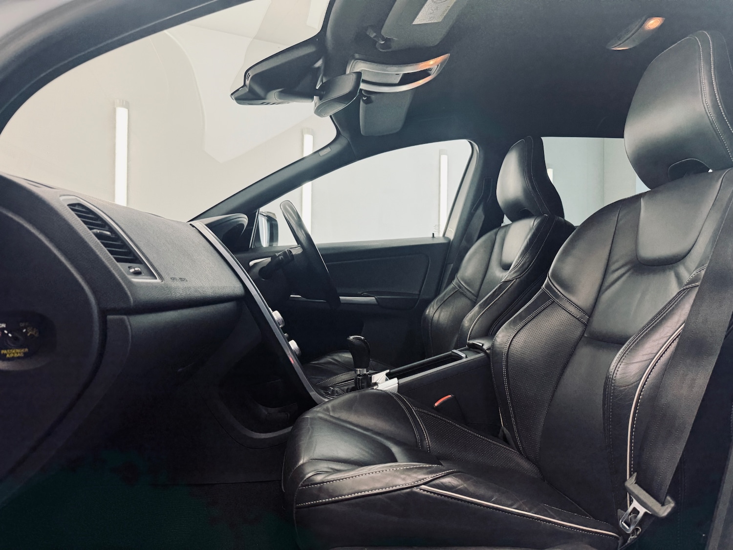 Used Volvo XC60 2015 for sale - 76663127: Photo 24