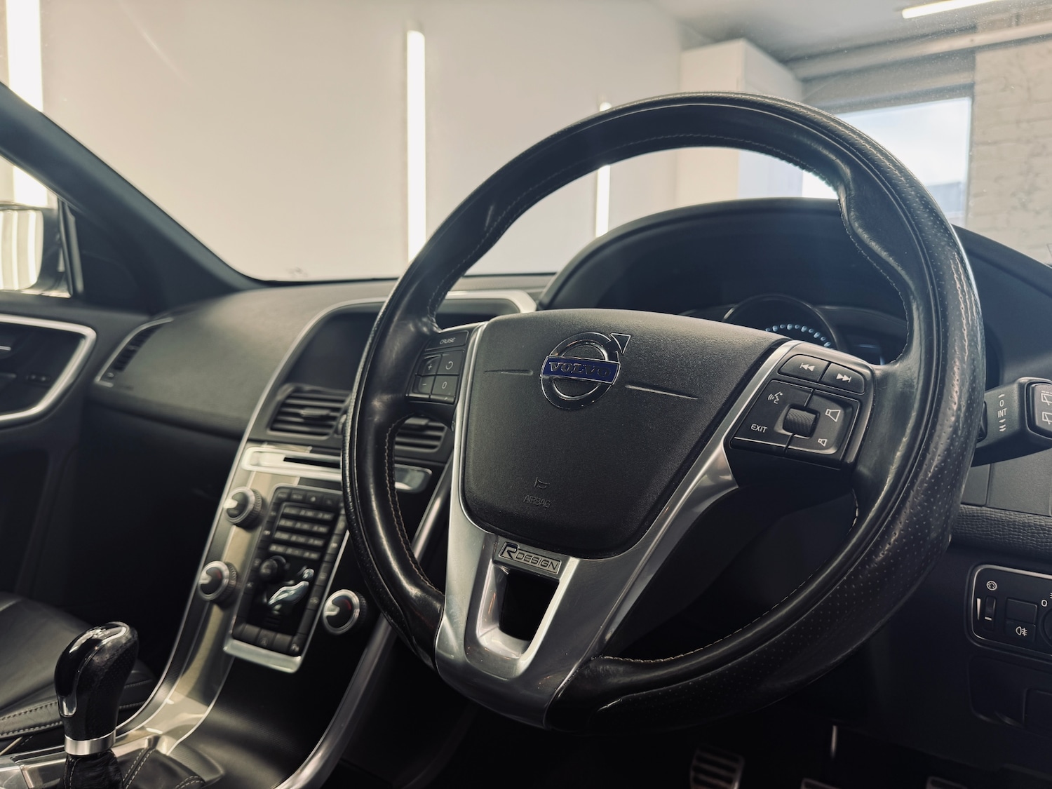 Used Volvo XC60 2015 for sale - 76663127: Photo 27