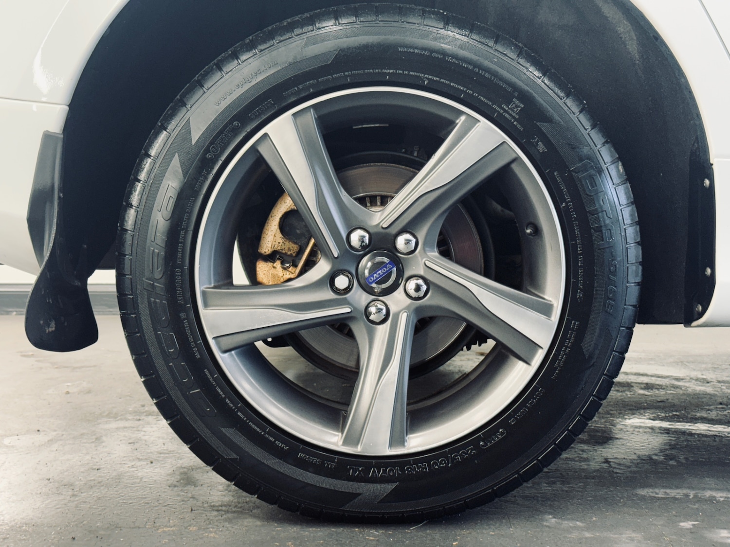 Used Volvo XC60 2015 for sale - 76663127: Photo 35