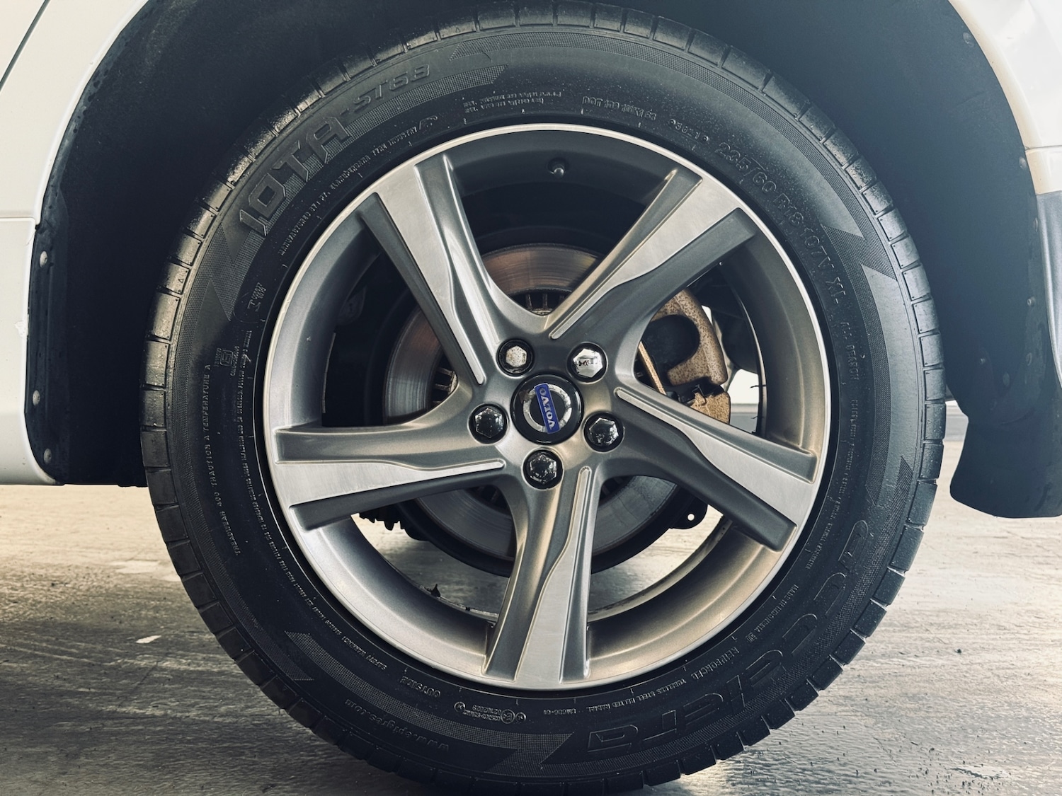 Used Volvo XC60 2015 for sale - 76663127: Photo 36