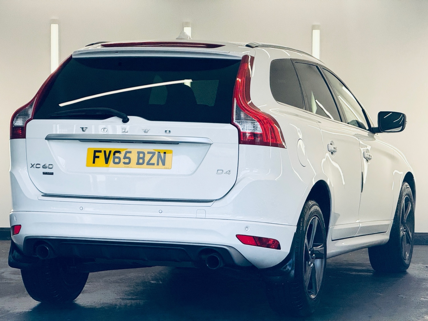 Used Volvo XC60 2015 for sale - 76663127: Photo 7