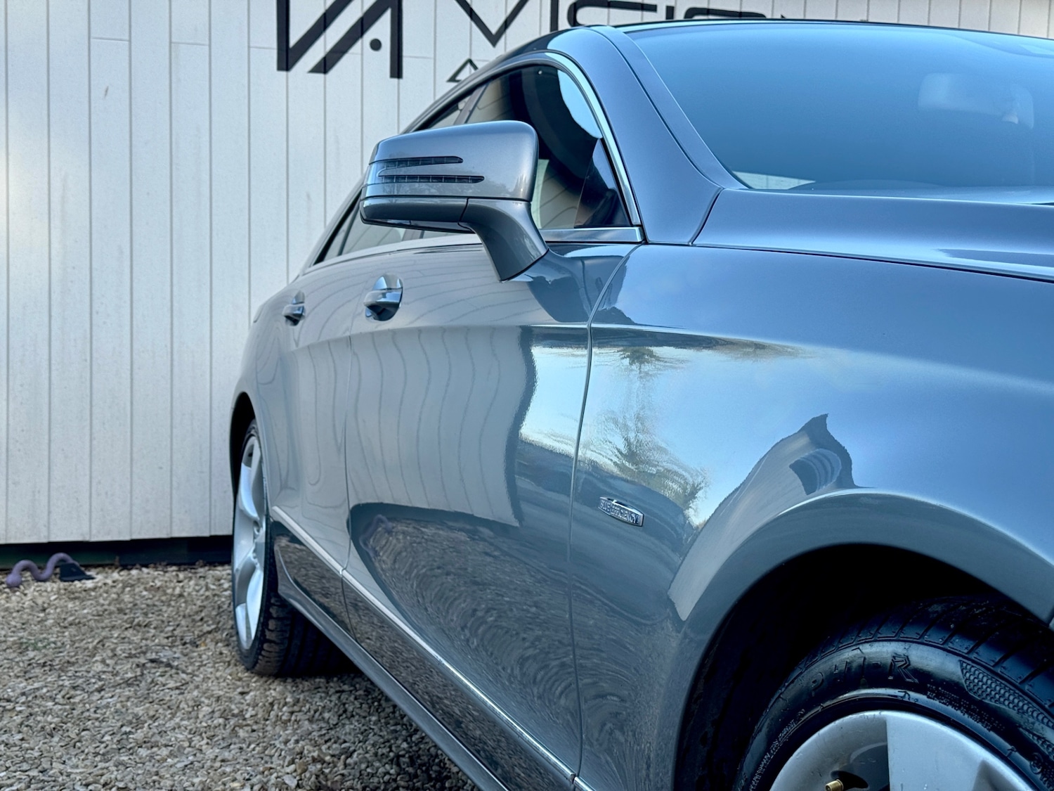 Used Mercedes-Benz CLS 2011 for sale - 76643261: Photo 2