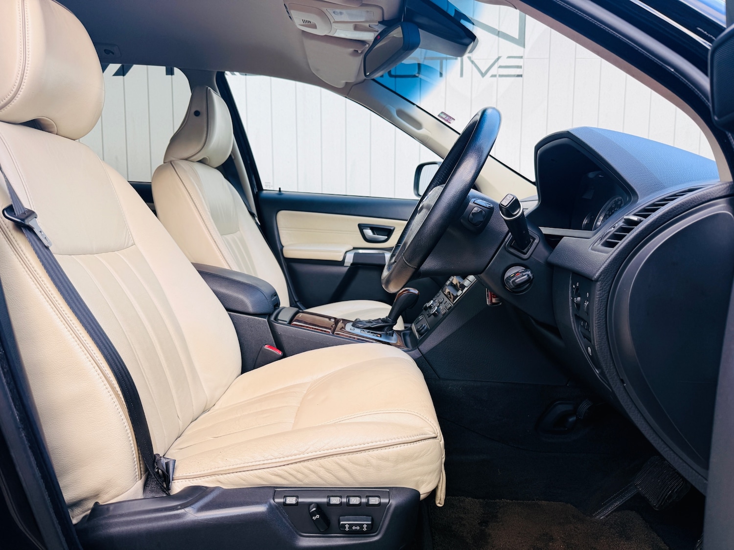 Used Volvo XC90 2006 for sale - 76847029: Photo 28