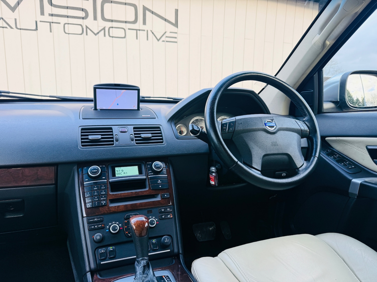 Used Volvo XC90 2006 for sale - 76847029: Photo 36