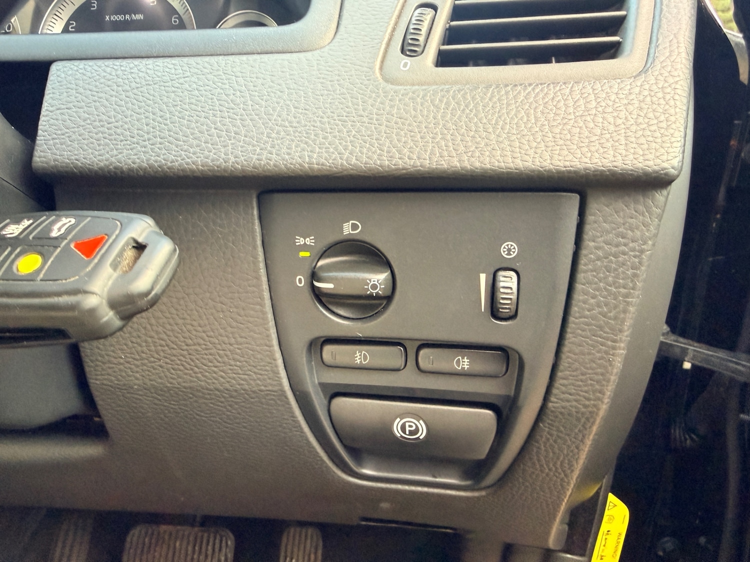 Used Volvo XC90 2006 for sale - 76847029: Photo 45