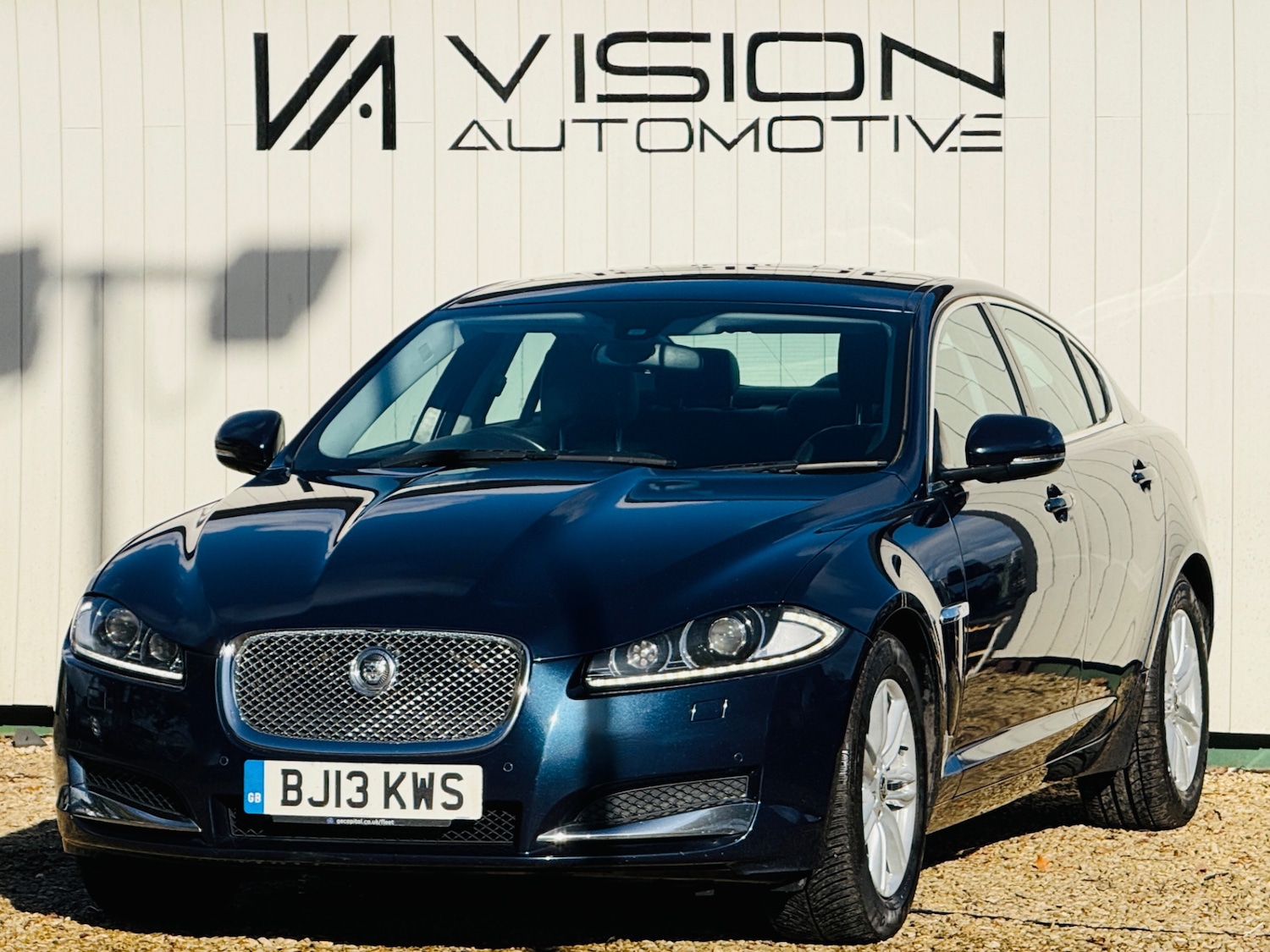 Used Jaguar XF 2013 for sale - 76662945: Photo 16