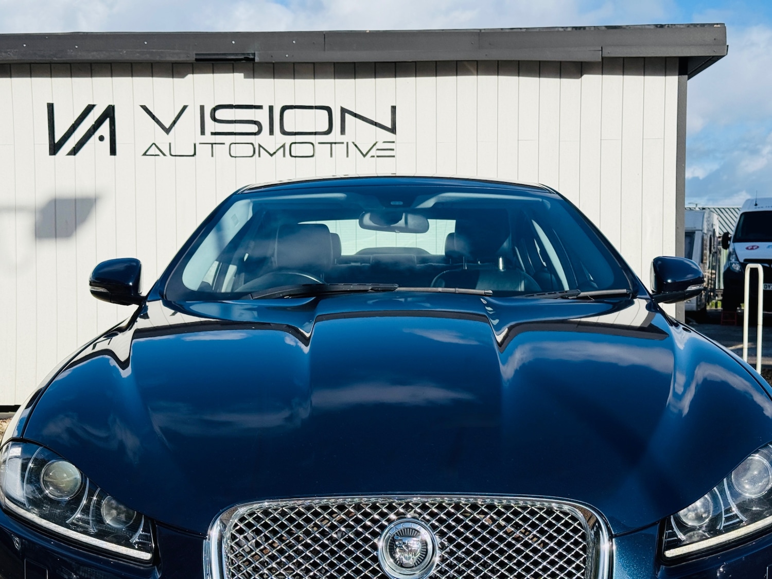 Used Jaguar XF 2013 for sale - 76662945: Photo 18