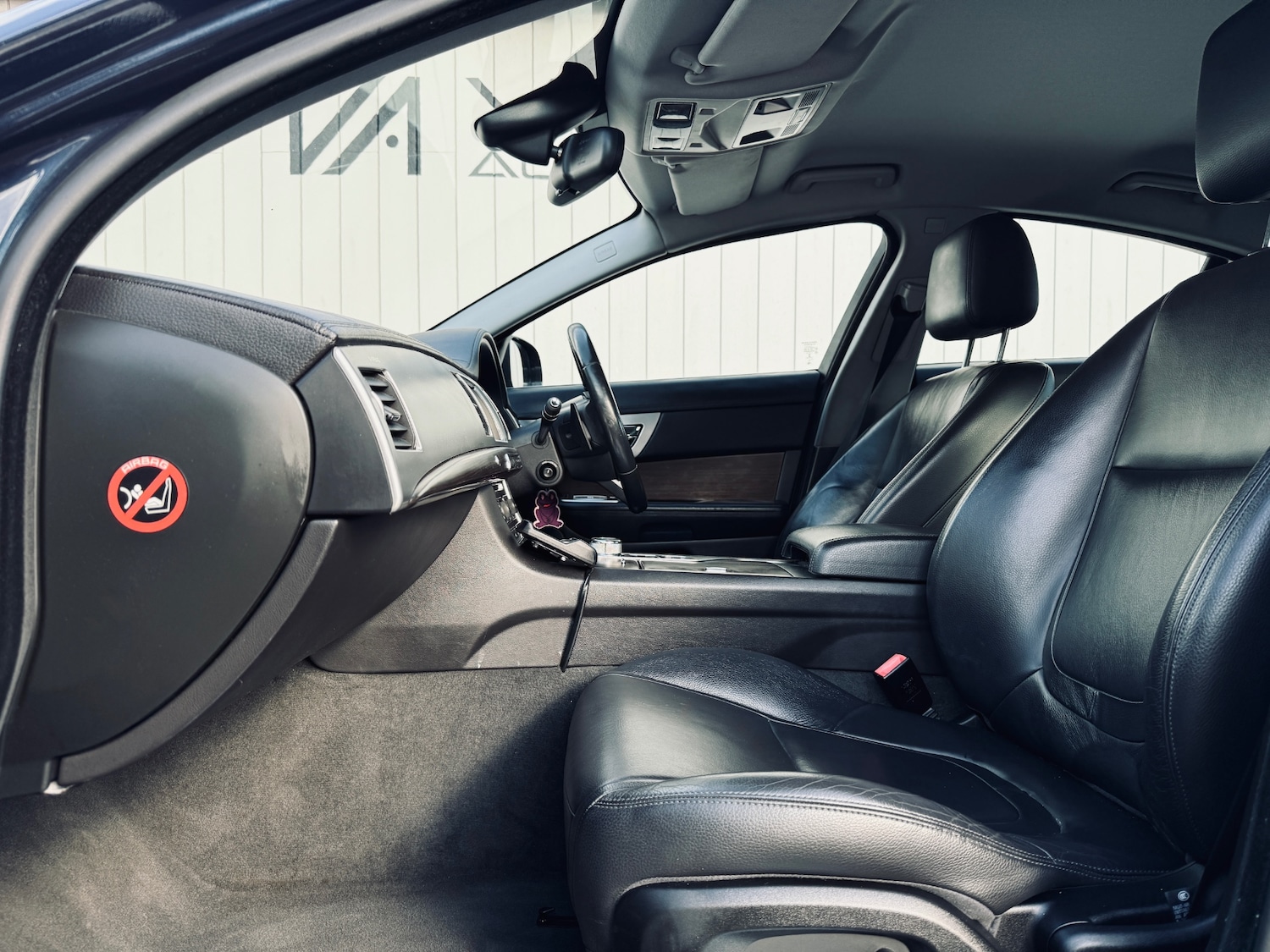 Used Jaguar XF 2013 for sale - 76662945: Photo 22