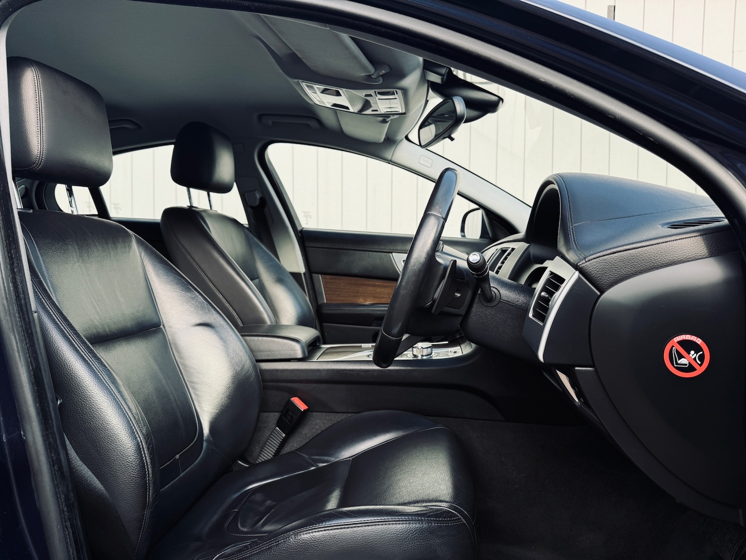 Used Jaguar XF 2013 for sale - 76662945: Photo 24