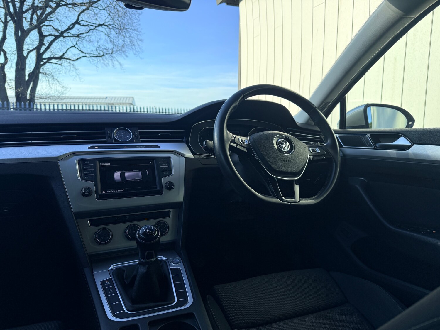 Used Volkswagen Passat 2015 for sale - 78013001: Photo 28