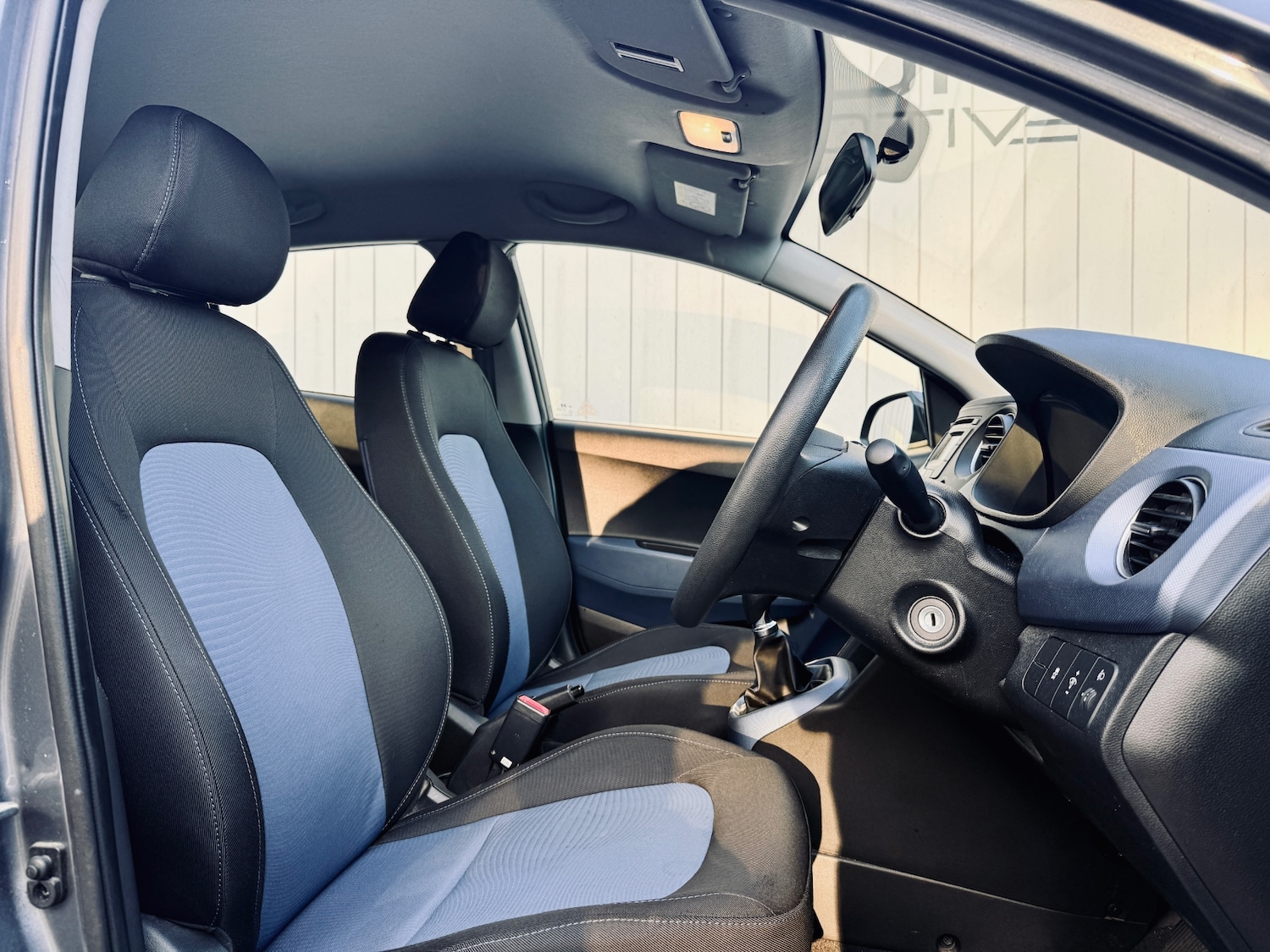 Used Hyundai i10 2014 for sale - 77189485: Photo 20