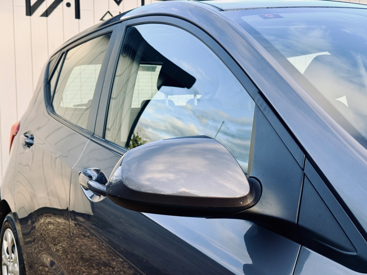 Used Hyundai i10 2014 for sale - 77189485: Photo 3