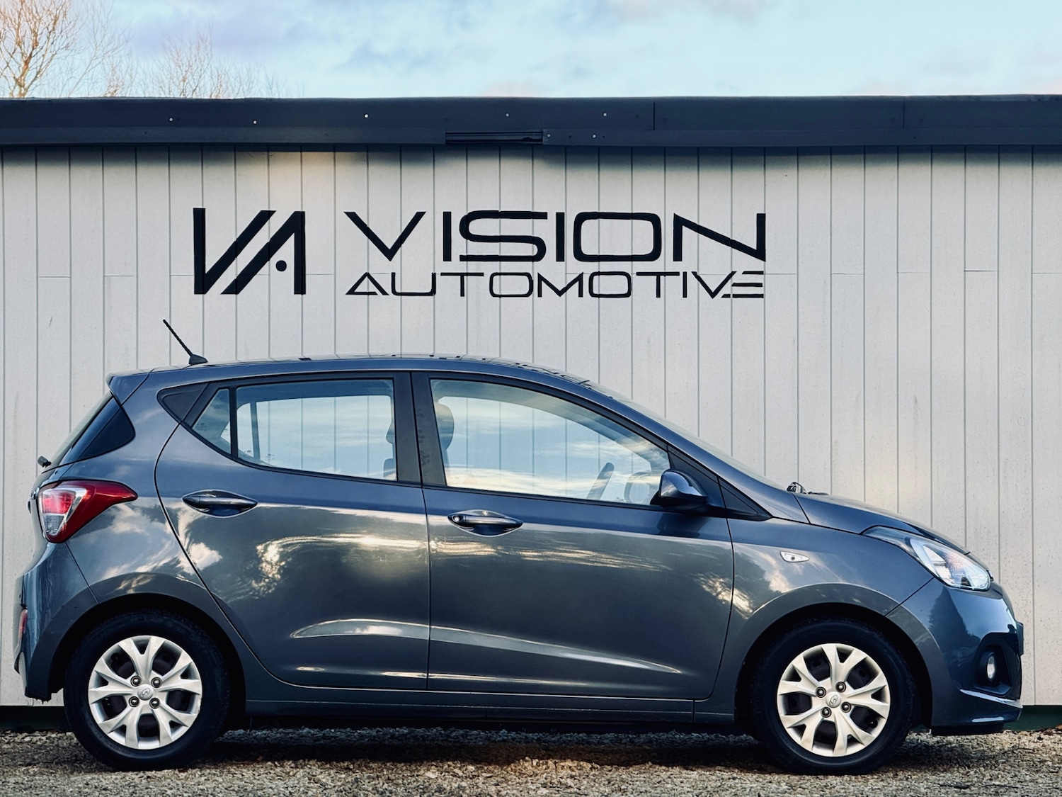 Used Hyundai i10 2014 for sale - 77189485: Photo 4