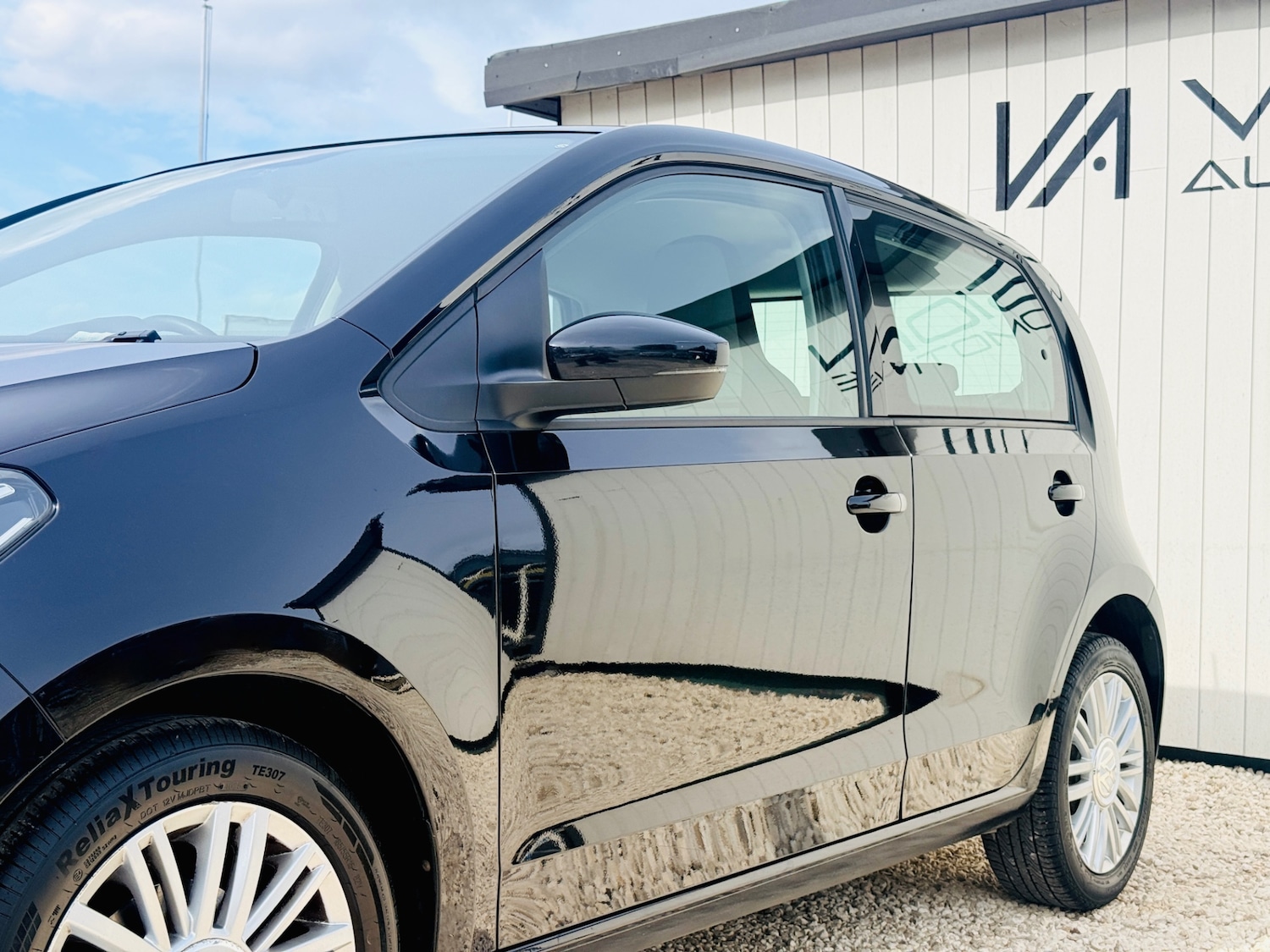 Used Volkswagen up! 2017 for sale - 78224097: Photo 18