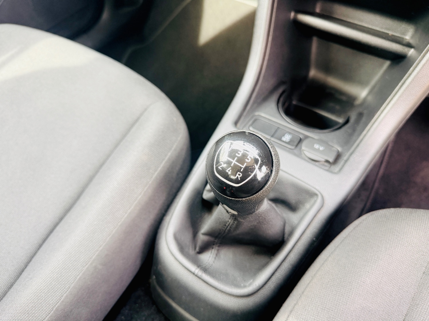 Used Volkswagen up! 2017 for sale - 78224097: Photo 30