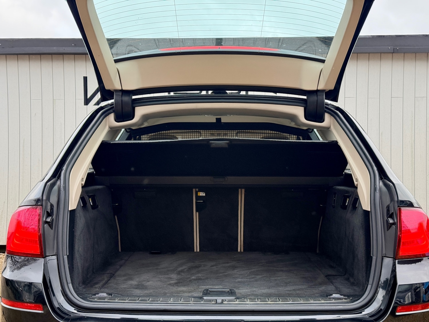 Used BMW 5 Series 2010 for sale - 77058707: Photo 11