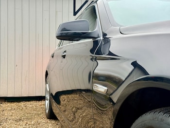 Used BMW 5 Series 2010 for sale - 77058707: Photo