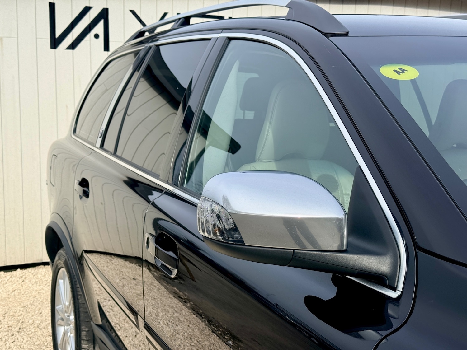 Used Volvo XC90 2010 for sale - 78011714: Photo 3