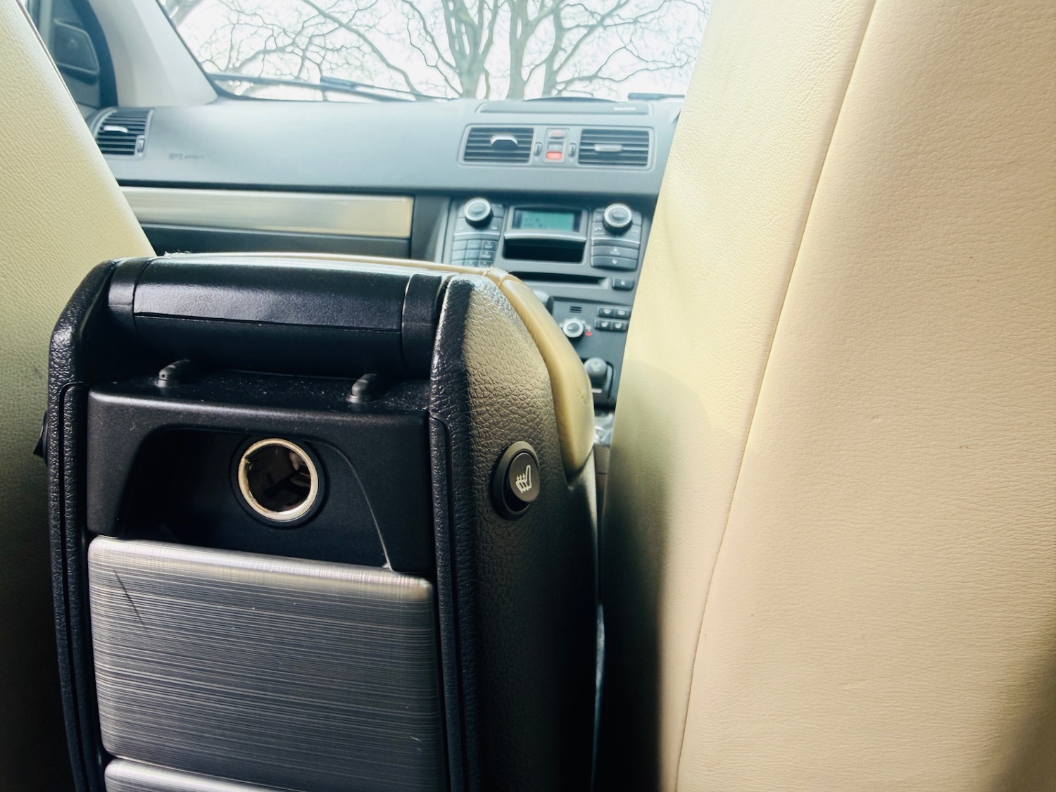 Used Volvo XC90 2010 for sale - 78011714: Photo 39