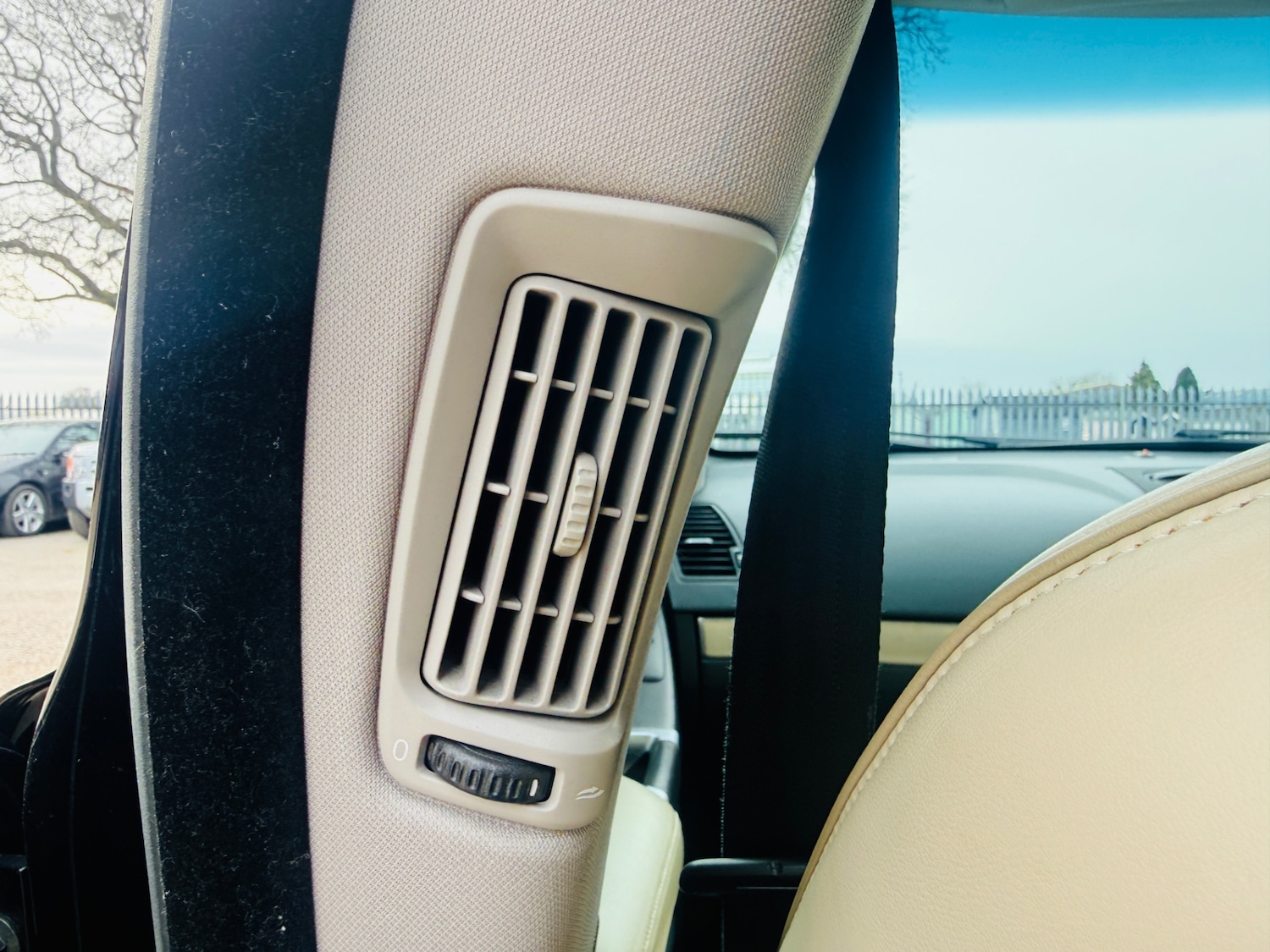 Used Volvo XC90 2010 for sale - 78011714: Photo 40