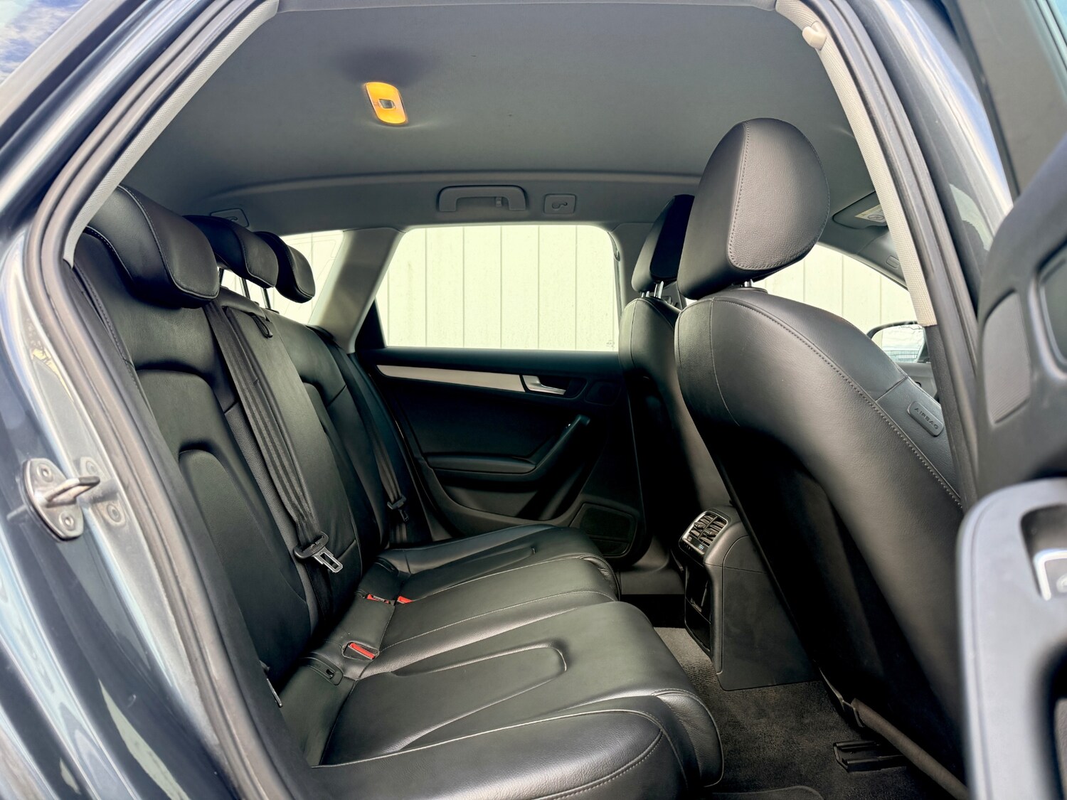 Used Audi A4 2015 for sale - 78077658: Photo 25