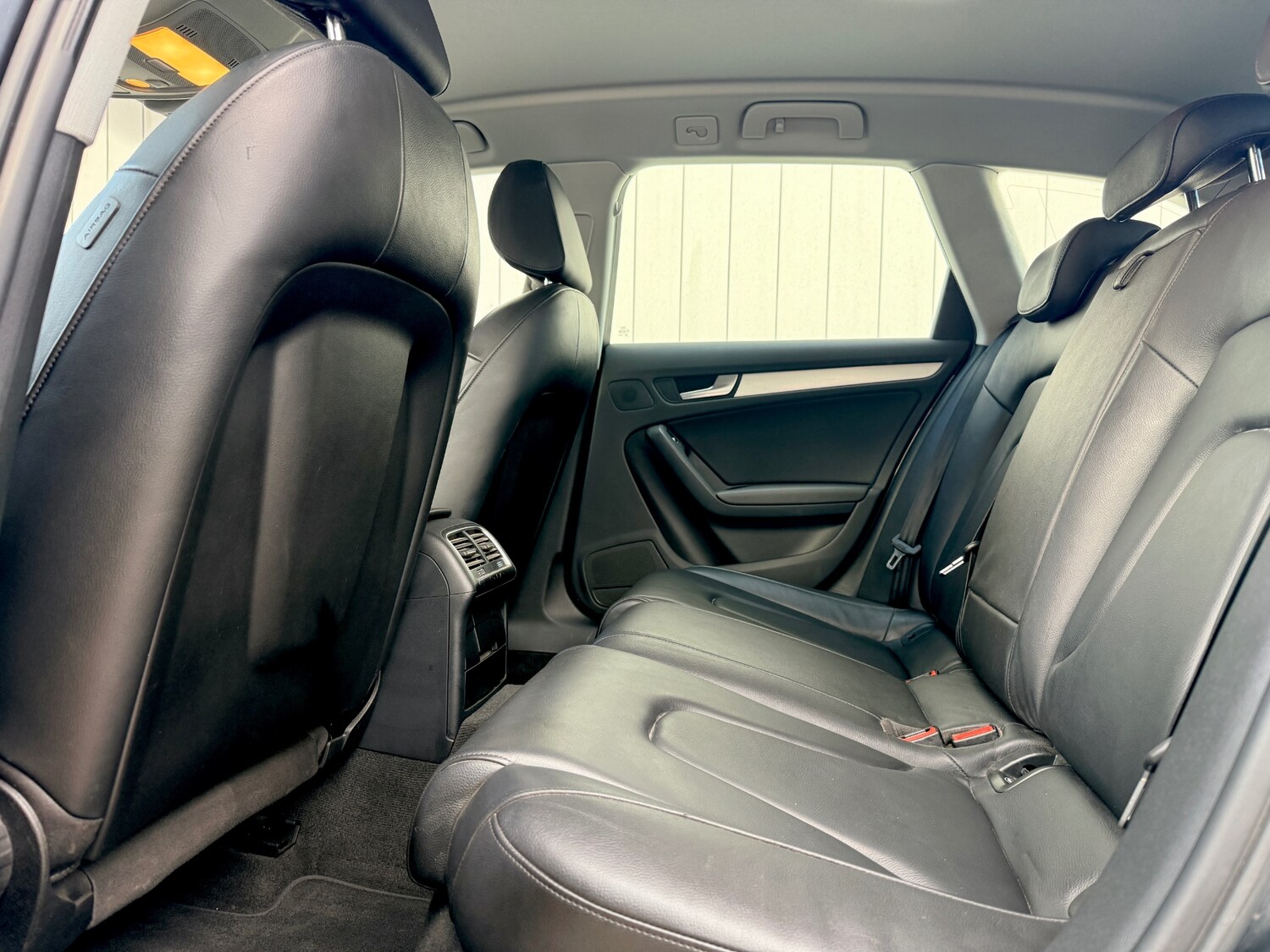 Used Audi A4 2015 for sale - 78077658: Photo 28