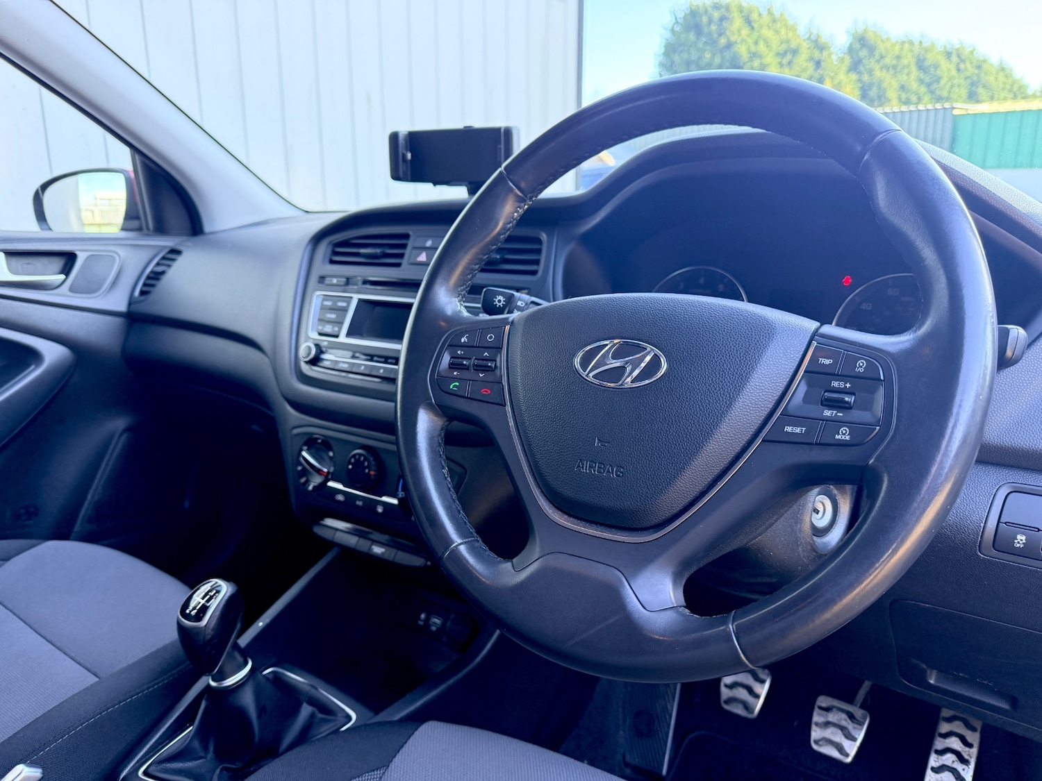 Used Hyundai i20 2016 for sale - 77568246: Photo 36