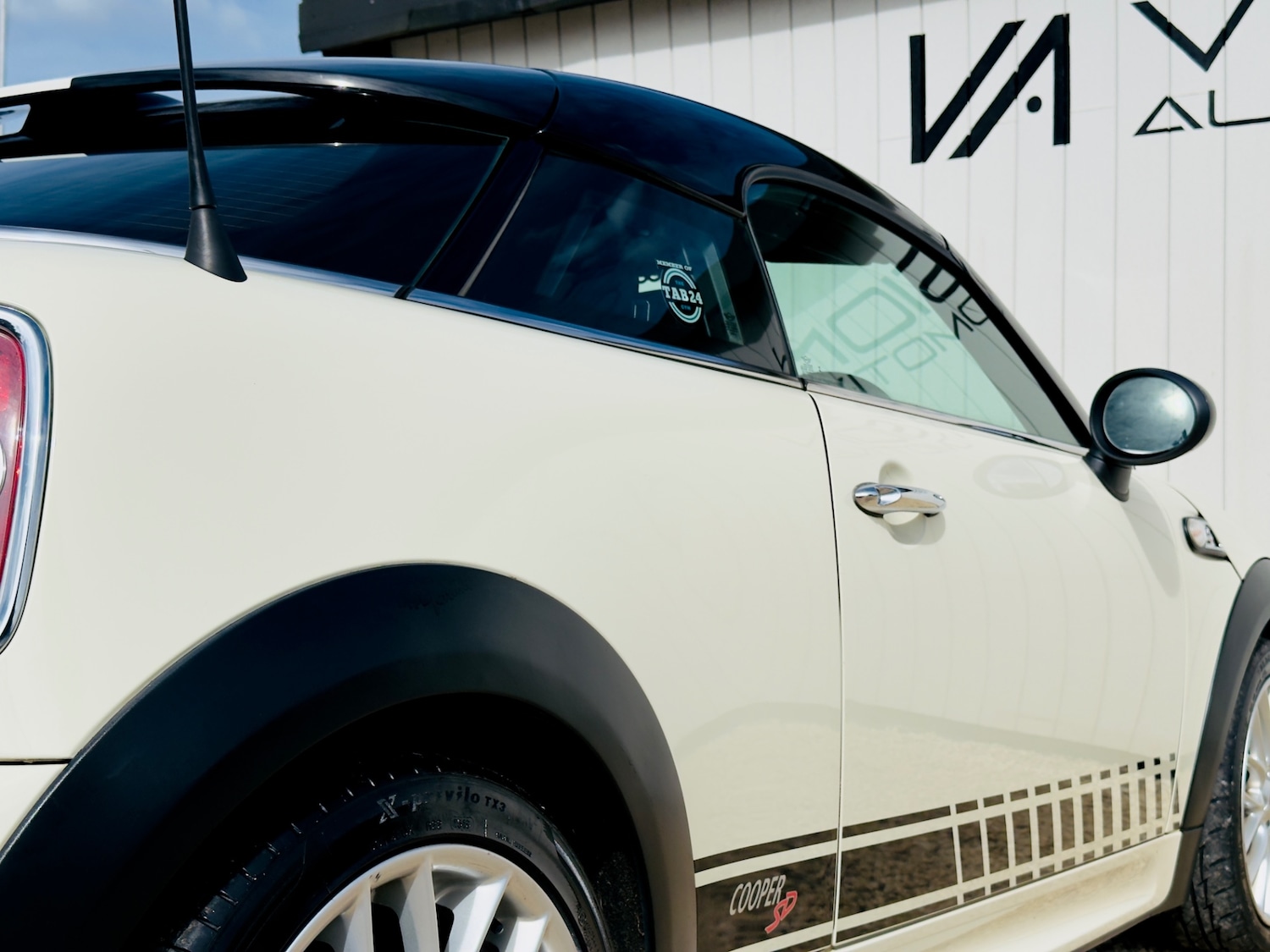 Used MINI Coupe 2015 for sale - 78028197: Photo 5