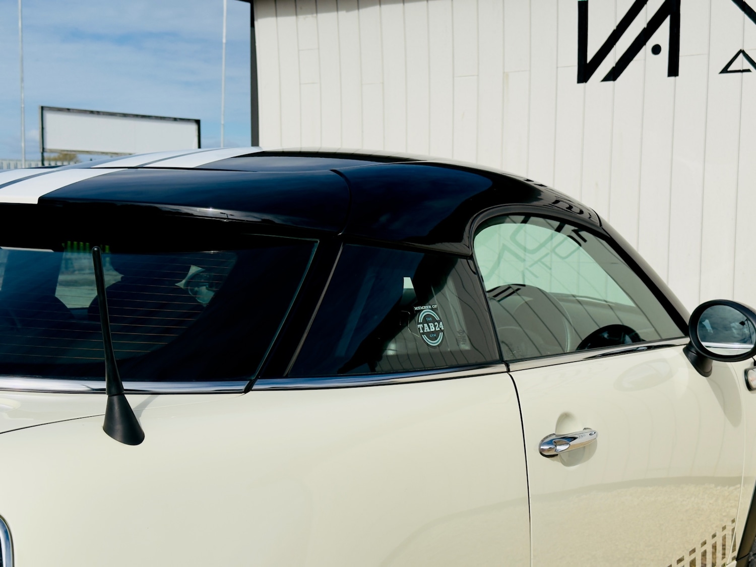 Used MINI Coupe 2015 for sale - 78028197: Photo 7