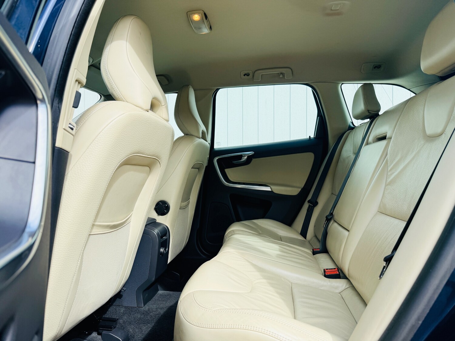 Used Volvo XC60 2012 for sale - 78028186: Photo 30